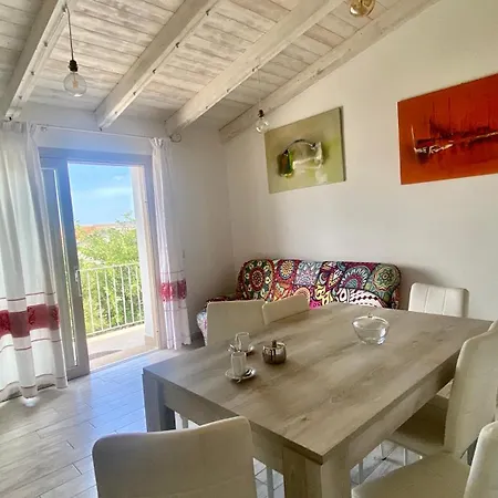 House Baiu