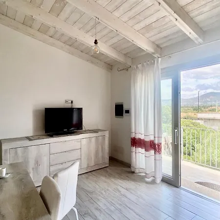 Lejlighed House Baiu *