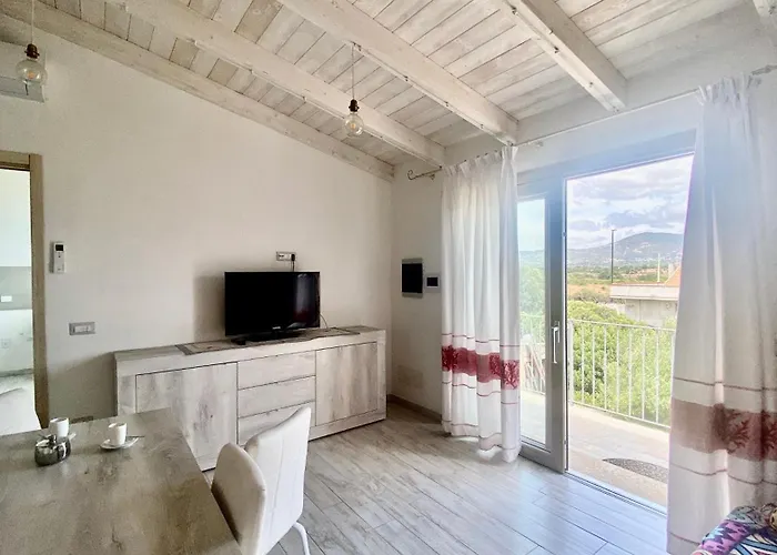 Appartement House Baiu *